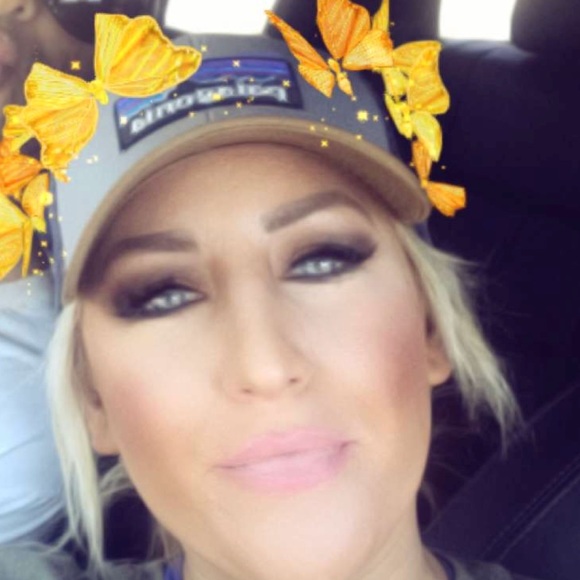 Meet your Posher, Jen - Picture 1 of 1